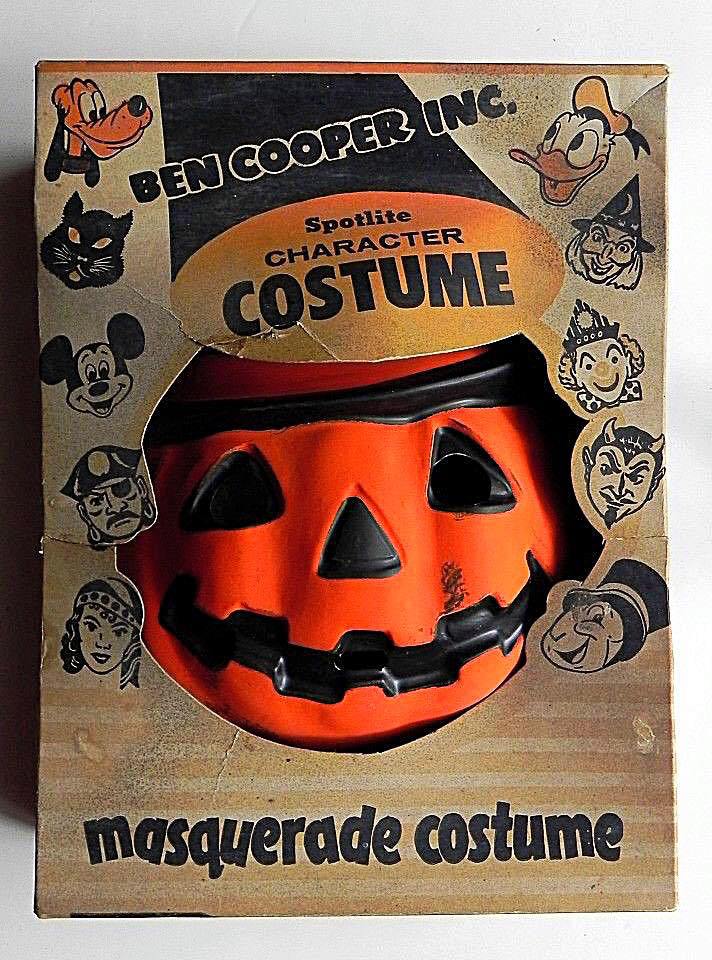 Halloween Daily News tweet media