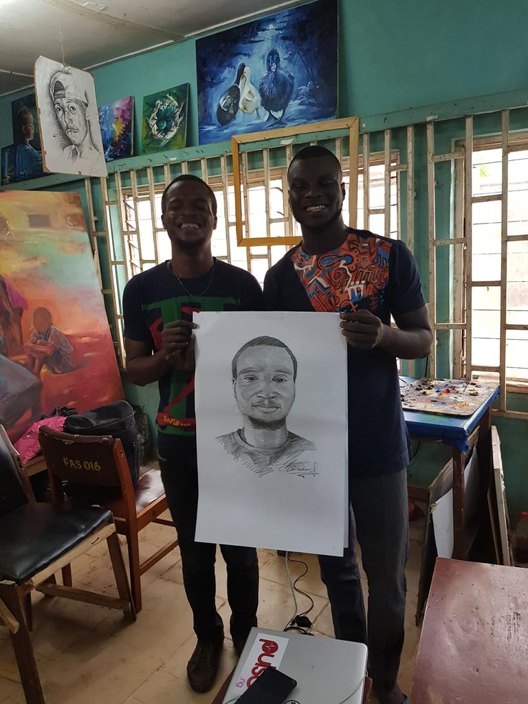 popaawards's tweet photo. Awesome!!! RT @PulseNigeria247: This guy also drew Chris (my camera man) in 15 minutes #Pulse36 #movewithaccess https://t.co/7z7pAtKTsk