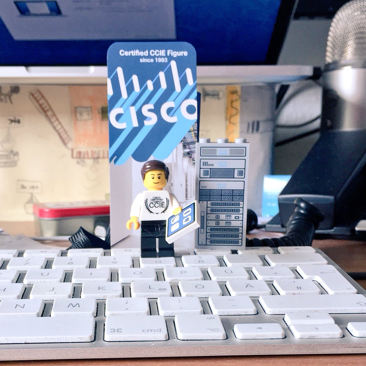 rschmied_csco's tweet photo. #CLUS2017 souvenir. Better than a hat?! https://t.co/DjNG4BmWSU