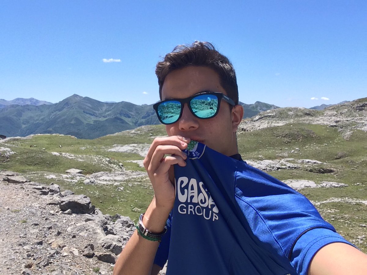 dompa190's tweet photo. Desde los picos de Europa animando al geta! Vamos🔵🔵💙 @GetafeCF #Geta30k https://t.co/yWFBKS5IHm
