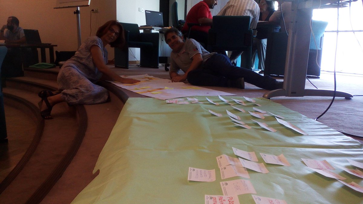 rboralla's tweet photo. A orillas del río de la #innovación Pescando ideas #iaapinnova 😊 @arey https://t.co/A2m0CFNccF
