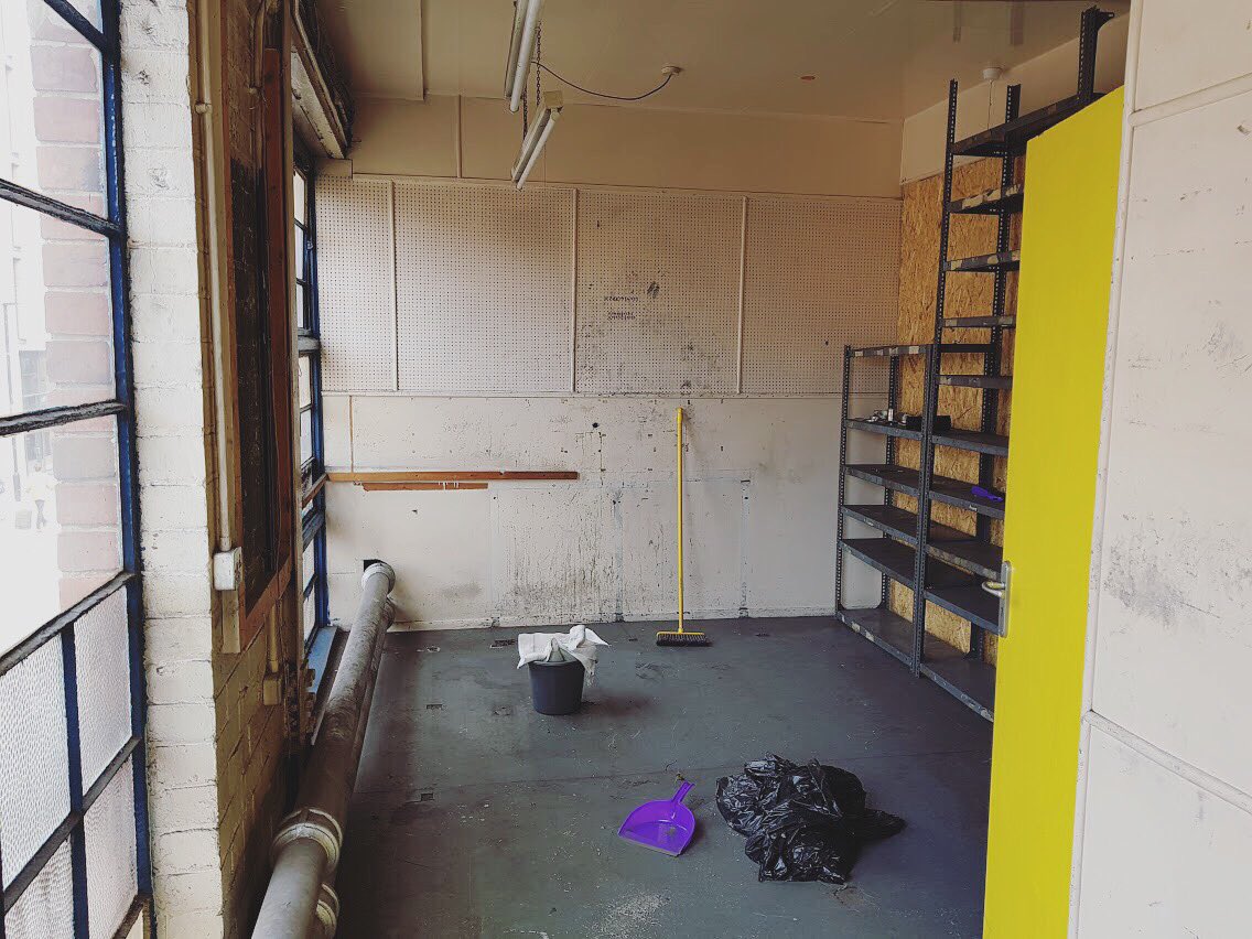 Sheaf_Studios's tweet photo. Studio F4 renovated 🛠 
A person is moving in this week ! 

#Sheffield #sheffieldartist #sheffieldissuper #studio https://t.co/YBpCQ5e4cm