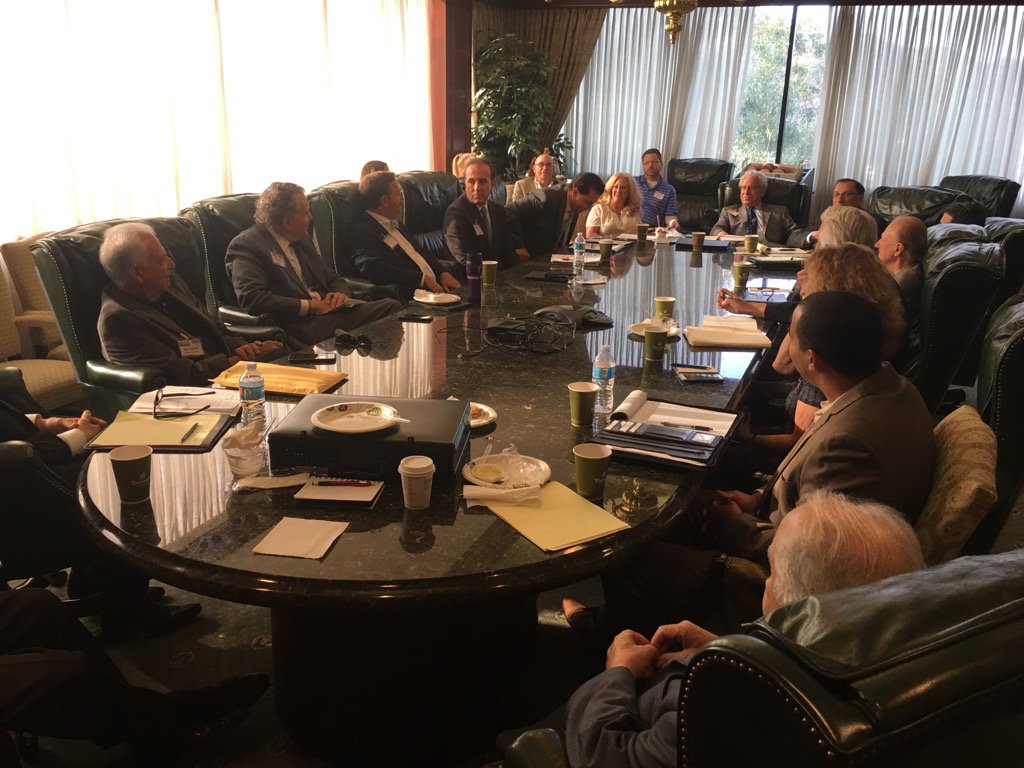 ShawEric's tweet photo. @_allCities_ #westlake meeting full house #howardloeb host and #stevegreenwood moderator https://t.co/8HF0TkJP43