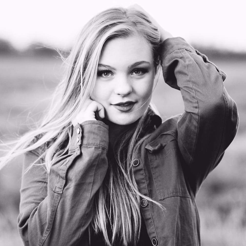 CowboySociety's tweet image. Here's a sneak peak at a great tune from @oliviarosemusic before the #StonyPlainCowboyFestival this August 18-20th youtube.com/watch?v=wQZ18G…