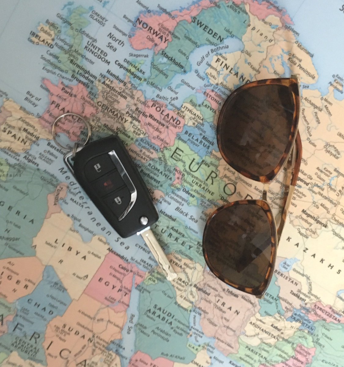 If you are visiting Ontario longer than 3 months you will need to have an International Driving Permit (IDP) bit.ly/2v8Ptqm