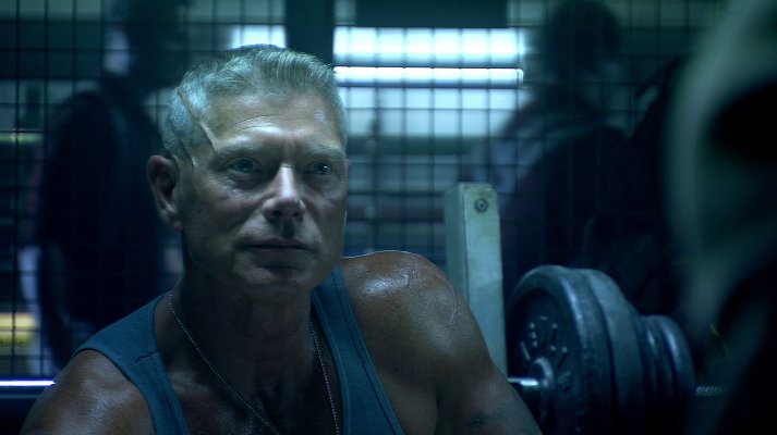 New happy birthday shot What movie is it? 5 min to answer! (5 points) [Stephen Lang, 65] 