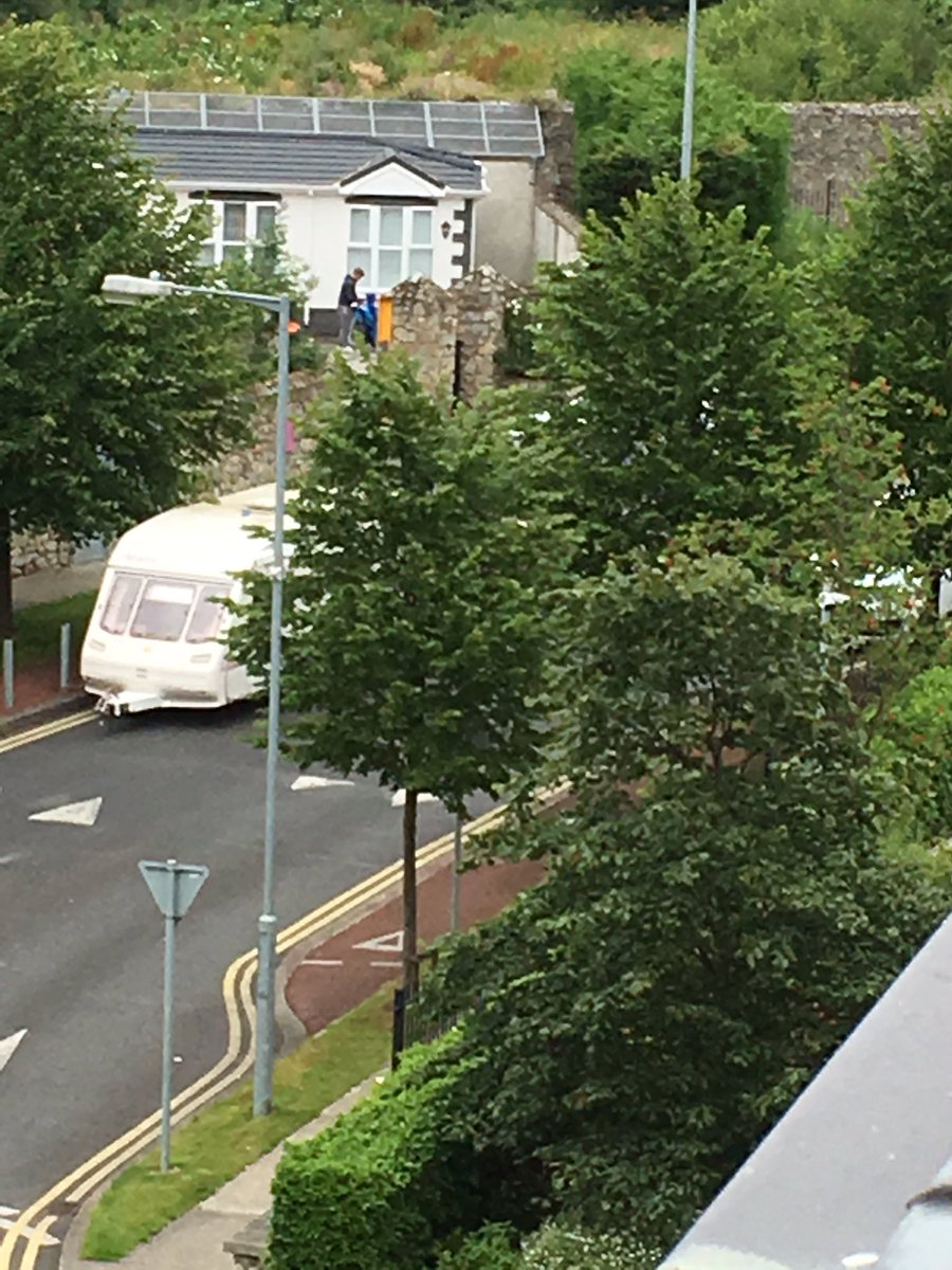 clairecon87's tweet photo. @GardaTraffic any chance of a ticket/clamp/tow? Wyckham Way Dundrum https://t.co/StLoPluplX