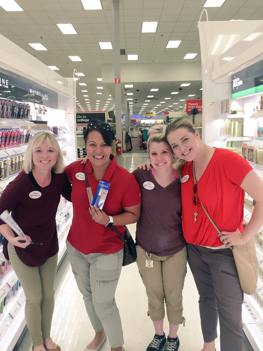 Beauty TM Taylor treating cosmetics like her palace!  Nice job T531 team! <a href="/BrennaHeidrick/">Brenna Heidrick</a> <a href="/AmberHafron/">Amber hafron</a>