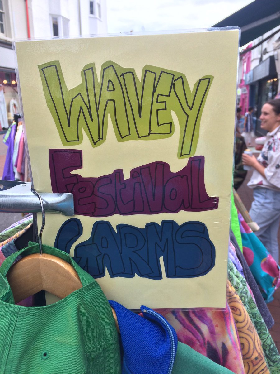 The Islingword tweet media