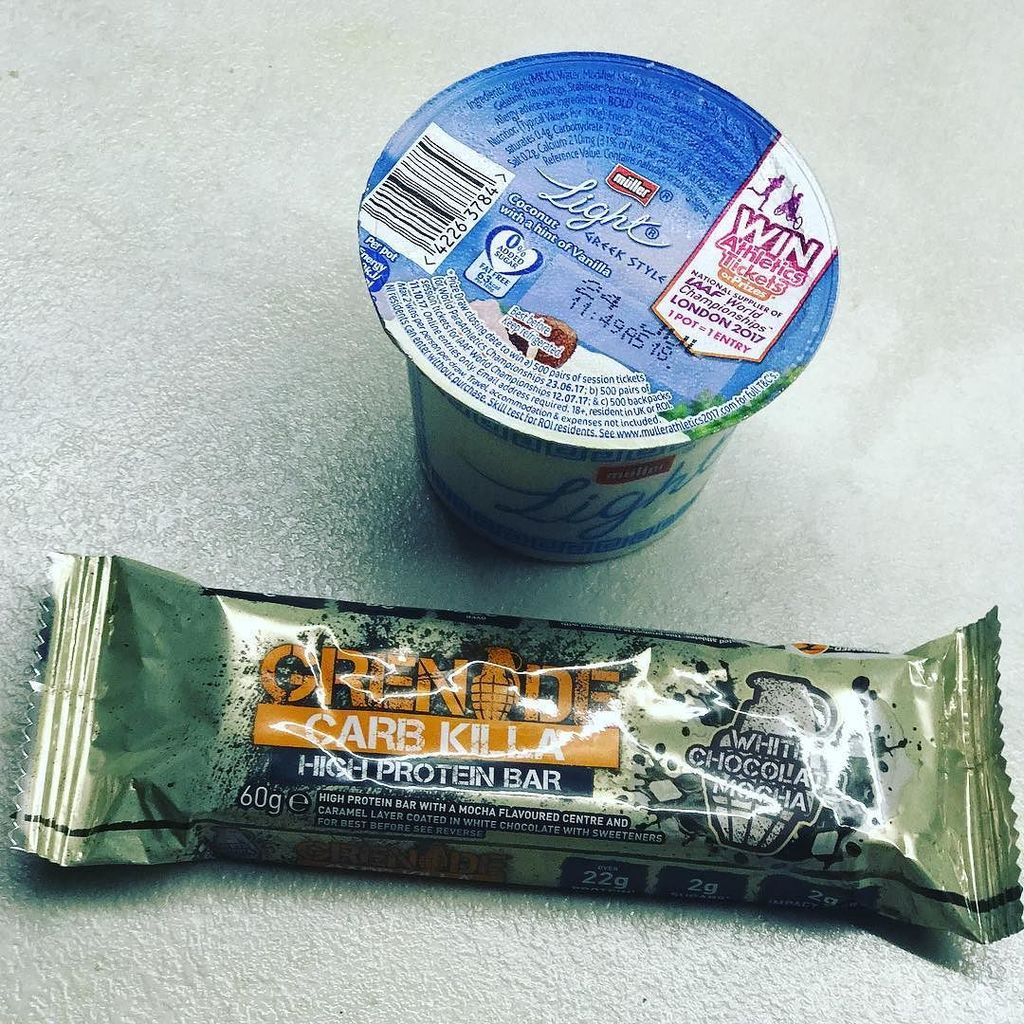 mysweataddict's tweet image. Prebed snack was a @mullerlight greekstyle coconut 🌴 &amp;amp; vanilla 🍦 yogurt 😋 and @grenadeofficial  #whitechocomocha ♥… ift.tt/2t1Klrl