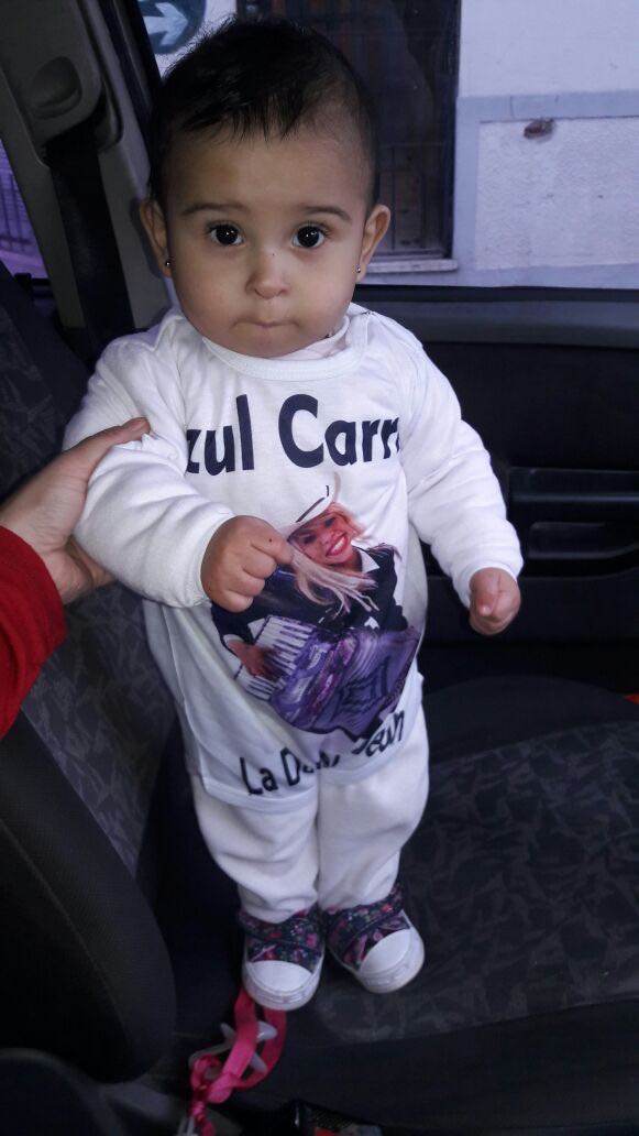 LasReynasdAzul's tweet photo. La Bebé Muy Fanatica de @soyazulcarrizo  Es Un Amor 😘 @PasionOriginal #LUCHARE https://t.co/m1RFkTCTpi