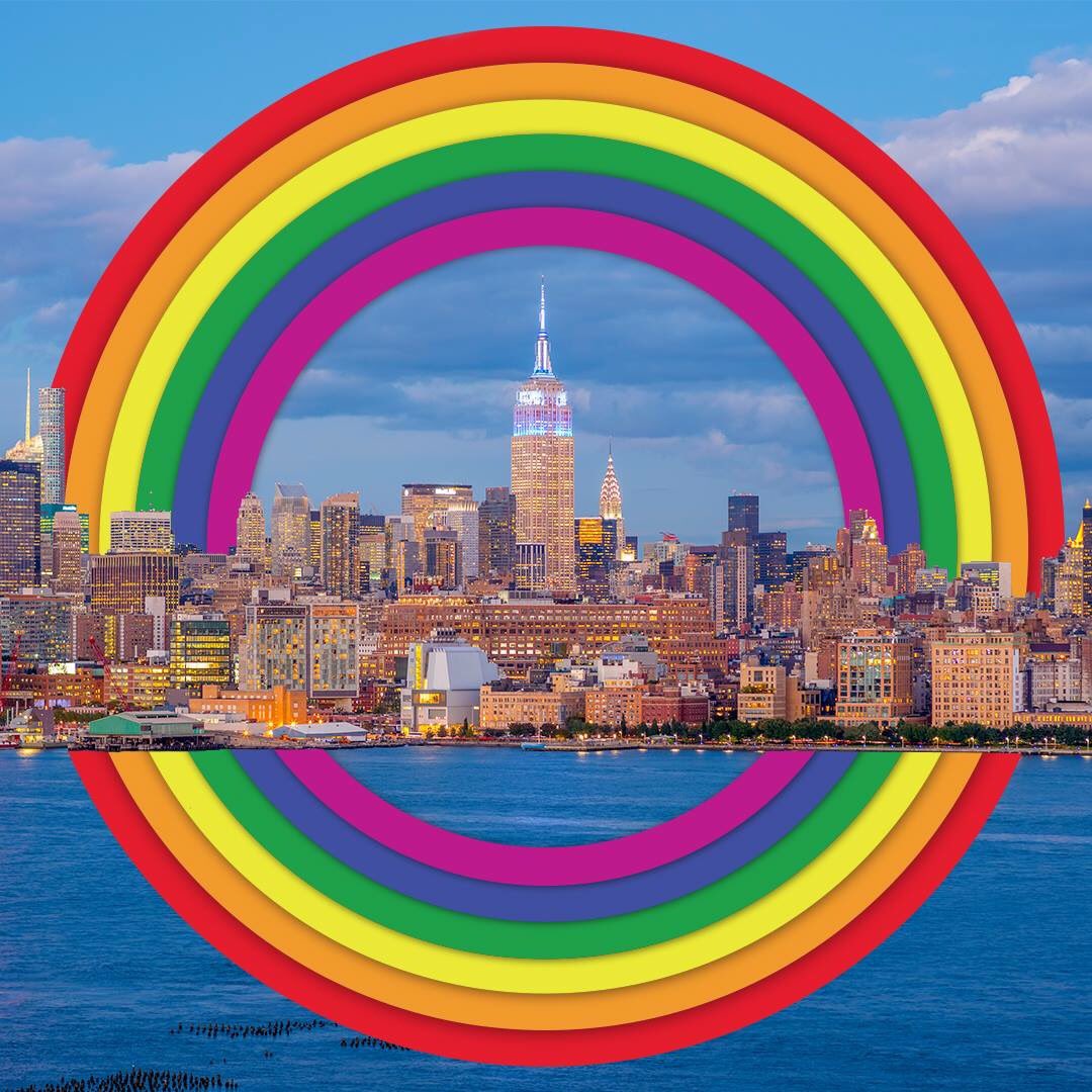 AllyeZoop's tweet image. I sorta love this #Peace #rainbows #mynyc