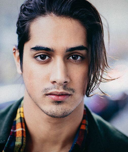 Ariana_noGrande's tweet photo. Excuse me but HOW is @Disney struggling to find an #Aladdin when @AvanJogia exists?! https://t.co/QDTD4DHb8u