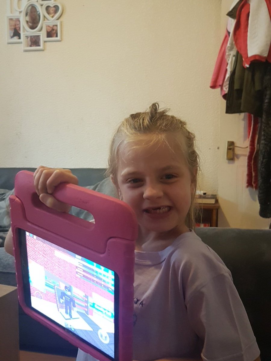Stephanie Bond On Twitter Got A V Excited 6 Year Old She Believes She S Playing Roblox With Dantdm Right Now Doubt It S Actually Him But Hey It Keeps Her Happy Https T Co Wjr9czvwme - 6 year old roblox photos