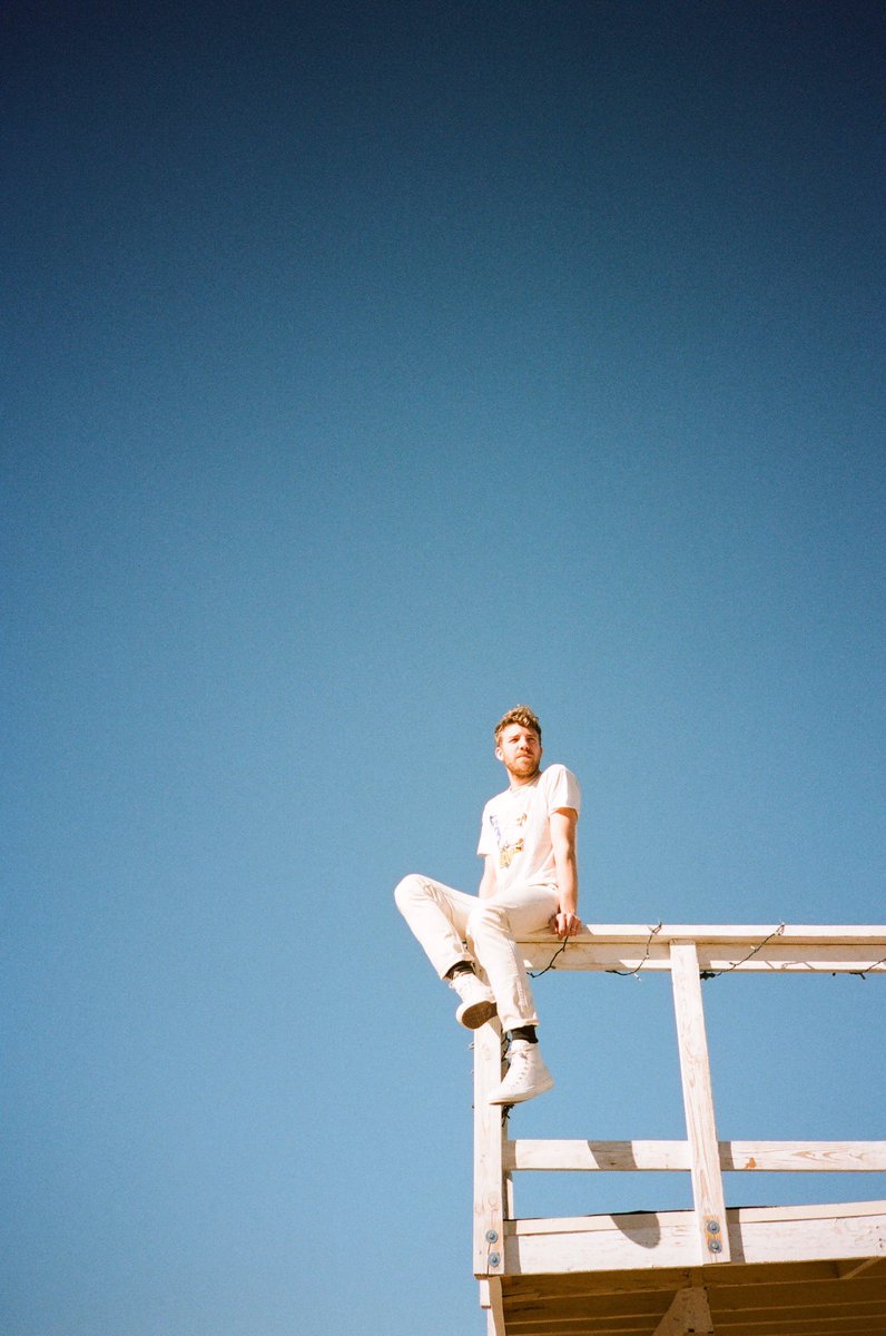 andrewbelle's tweet photo. The next single from 'Dive Deep' is called 'Honey and Milk'. It releases in 3 days✌🏼 #ABDIVEDEEP https://t.co/HLOLRBNtqg