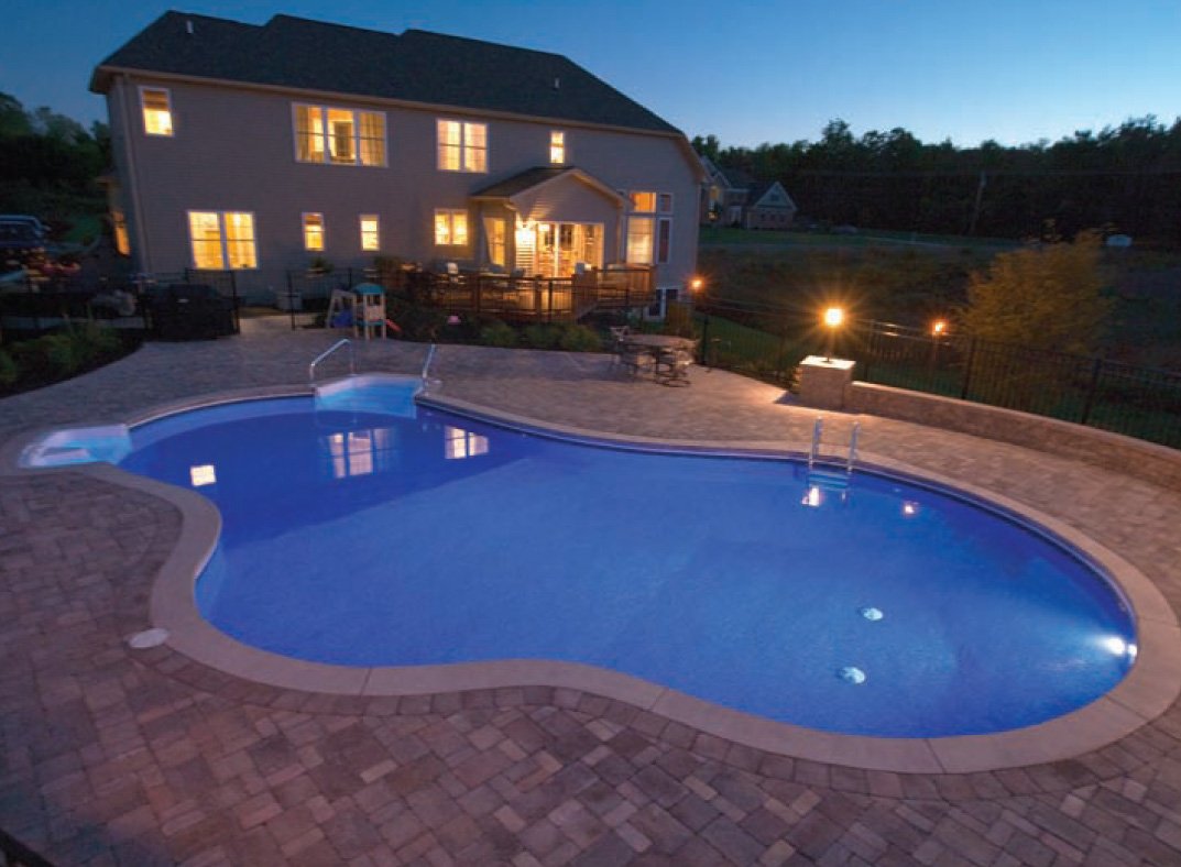 CJerseyPools's tweet photo. What a beautiful backyard with one of our Fox Pools! Who else would go for a nice night swim in the pool? #cjpools #pools #foxpools https://t.co/lniGaPIgJ6