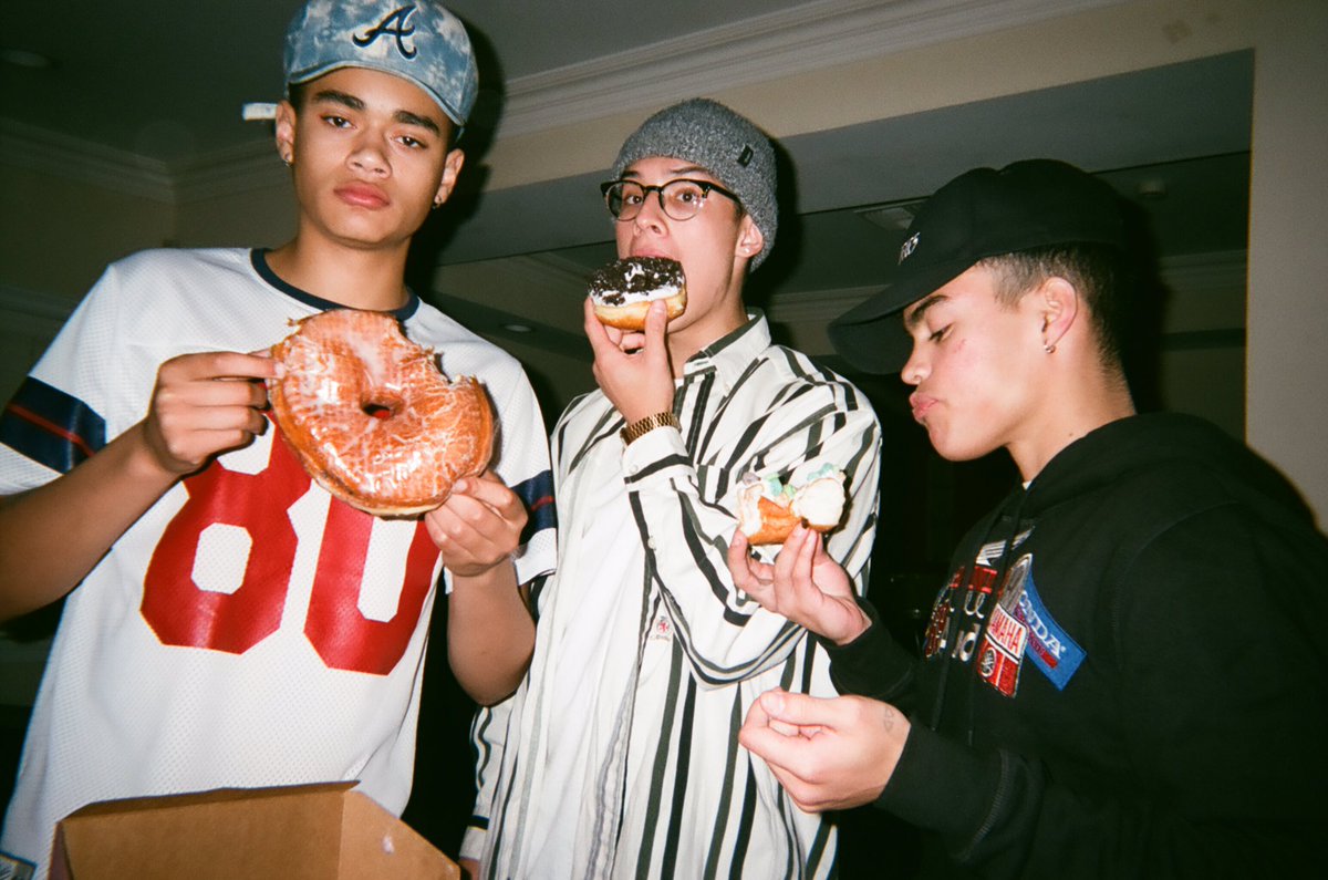 PRETTYMUCH's tweet photo. It’s a good day when your donut is bigger than your head https://t.co/rhDt2NDapM