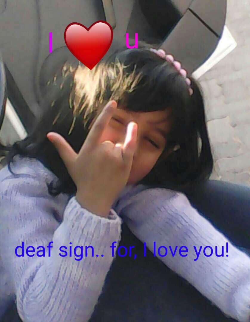 helpfzahra's tweet photo. Learning to sign https://t.co/rZkzKgx9ib