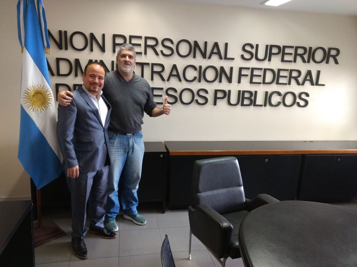 AvNazcaAvanza's tweet photo. En el día de la fecha, nuestro presidente @BorregoGerman mantuvo una reunión con el Sec. Gral. del @UPSAFIP Dr. @JulioEstevezok. https://t.co/wCVLUDF5GE