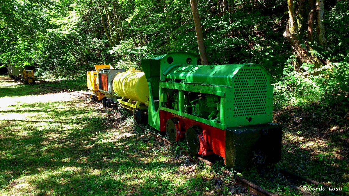 Ricardo_Laso's tweet image. #MINA #MOSQUIL / #TURON #MIERES - #ASTURIAS
Grupo #Urbiés, Mina de #montaña, se explota a comienzo años 40 siglo XX por #Hulleras de Turón