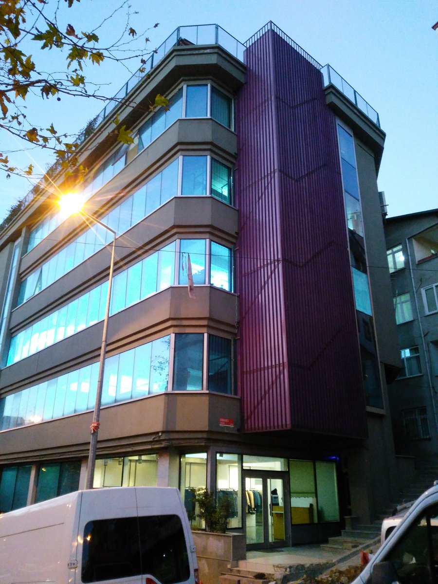 ozluyapi's tweet image. Özlü yapı tarafından yapılmış cam cephe ve yangın merdiveni