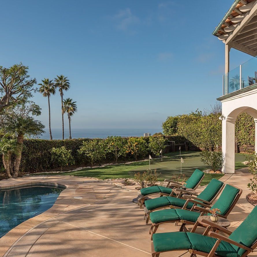 How to spend a summer Tuesday: Take a dip , pick some fruit, take a nap, sink some putts, and enjoy an ocean view.… ift.tt/2sMV2K7