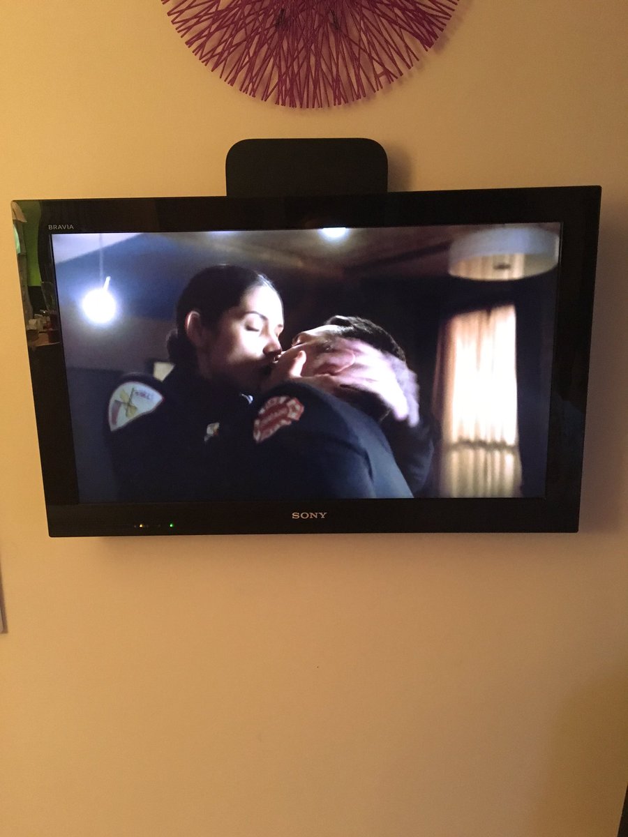 ThisIsRhian99's tweet photo. Binged watched the whole of Chicago Fire season 1-4 this week and finally get to watch S5 in the UK 🎉🎊🙌🏻 @NBCChicagoFire ❤️ https://t.co/0v99UMdq1e