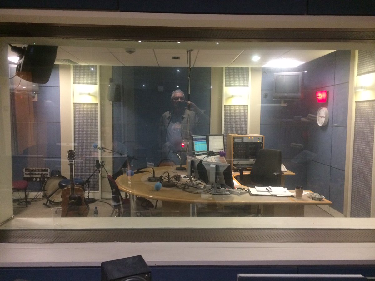 Look - ghosts in the machine already!!!!!! Getting ready for the last one..... find <a href="/corcorc/">Carl Corcoran</a> and <a href="/Ainerosie/">Aine Fay</a> <a href="/RTElyricfm/">RTÉ lyric fm</a>