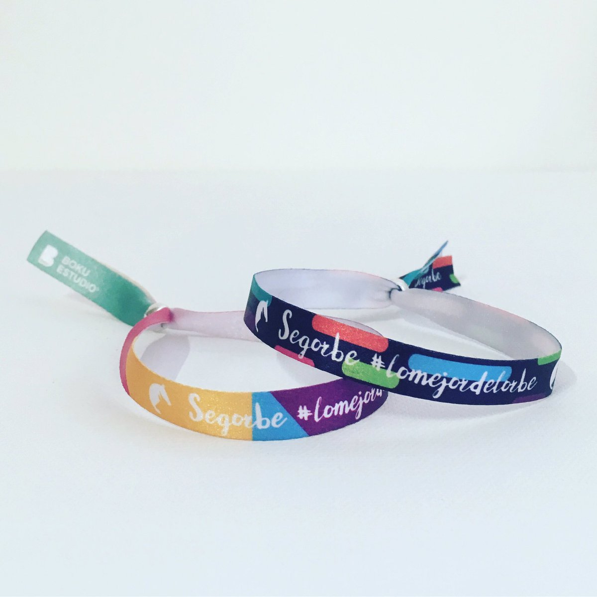 begoescolano's tweet photo. Ya tenemos las nuevas pulseras de Segorbe 🎉 Elige la tuya YA A LA VENTA📍👉@escolanomoda 
#segorbe #lomejordelorbe #fiestas #pulseras #2017 https://t.co/8GSJHsDWI4