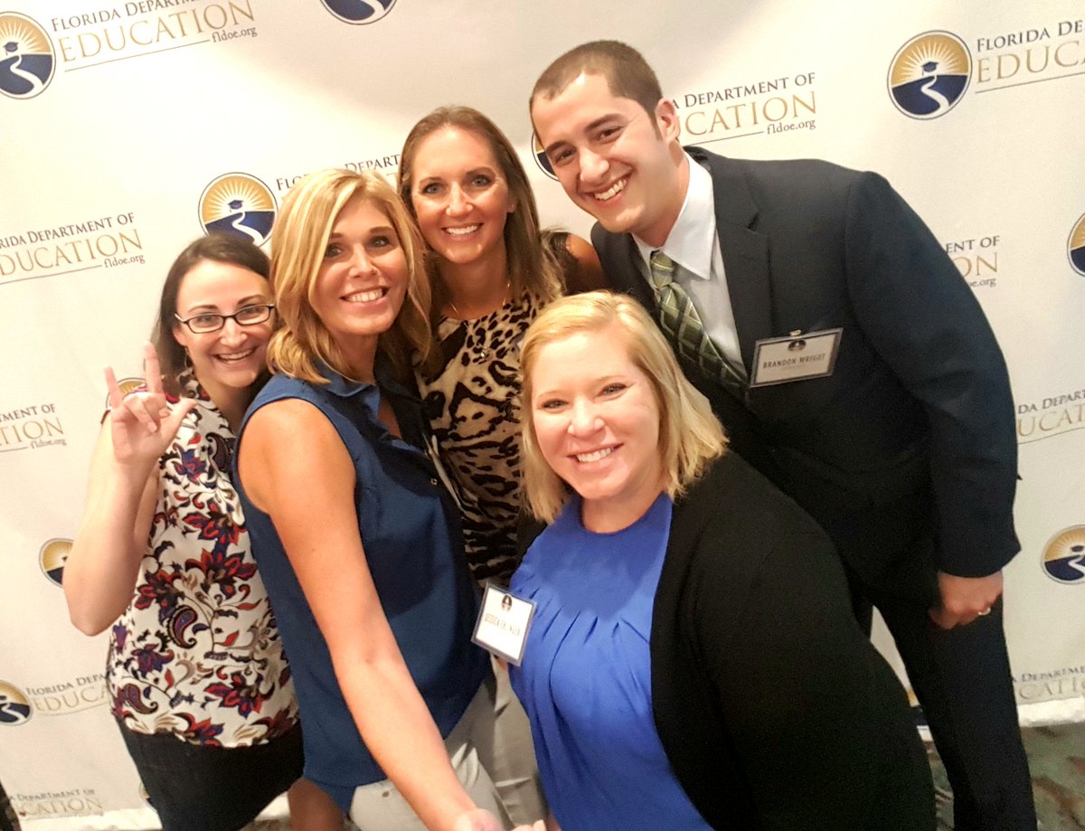kari_stanley's tweet photo. Great Florida Lead Network Alumni meeting today! #FlTeachersLead https://t.co/IQAPhNRrzJ