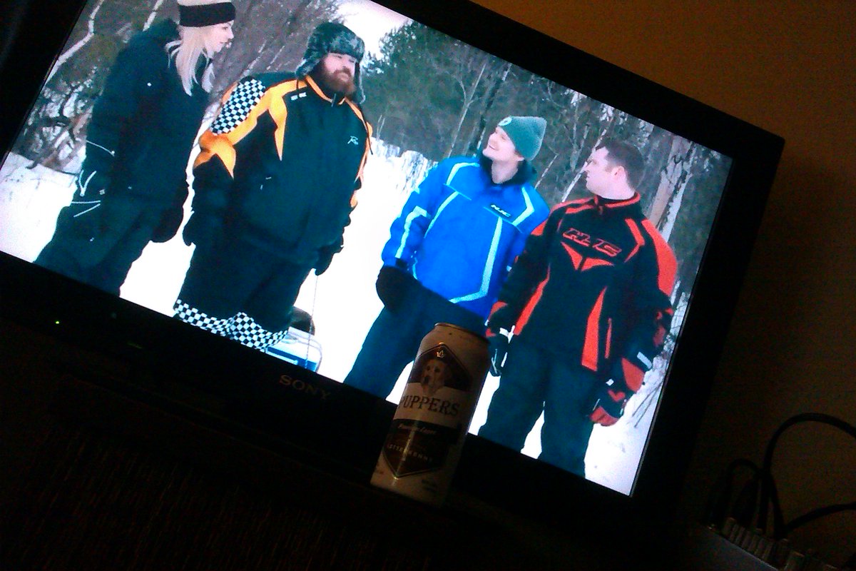 SunburnOttawa's tweet image. #stackbrewing @StackBrewing Good time to enjoy a Puppers bud!