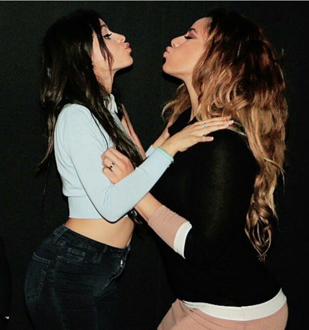 cryinglainy's tweet photo. TE QUERO DE VOLTA 🌹 https://t.co/shYwDEkVOr