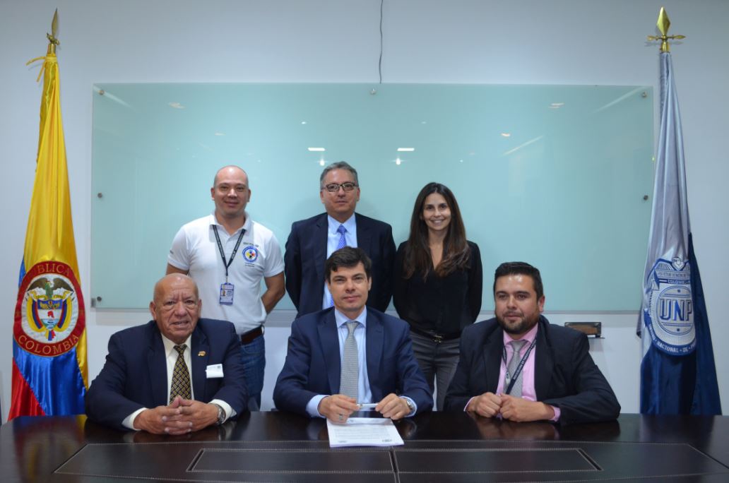 Con la firma de un acuerdo, UNP y organizaciones sindicales <a href="/asepresidencia/">Sindicato U.N.P. correo asep@unp.gov.co</a> y <a href="/sintraunp/">SINTRAUNP</a> concluyeron hoy exitosa negociación.