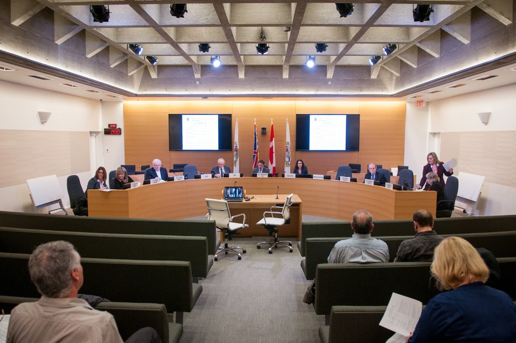 Missed last night’s Council meeting? Wonder what happened? Watch it here: ow.ly/rwpR30dnhrU #NorthVan https://t.co/Y5bzYVnubB