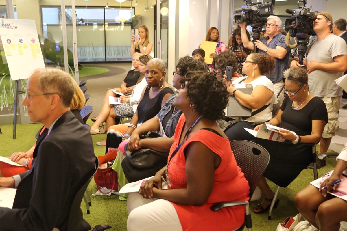 PhillyMayor's tweet image. Thanks to @HelenGymAtLarge, @PHLPublicHealth, advocates, and others for being champions for the health and development of Philly's kids!