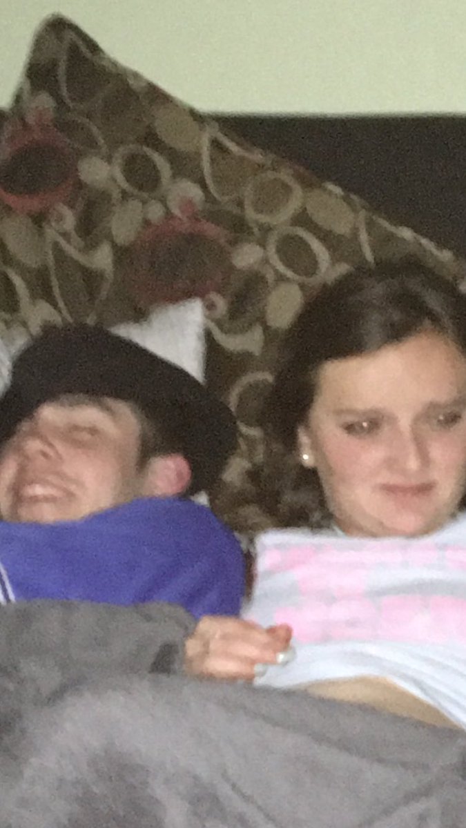 NathanGillen's tweet photo. @Tsingles34 happy birthday to one of the day ones! Seqouyah once told me "if you have a poopy butthole just itch it" words to live by ✊🏼 https://t.co/DnIHbRECFt