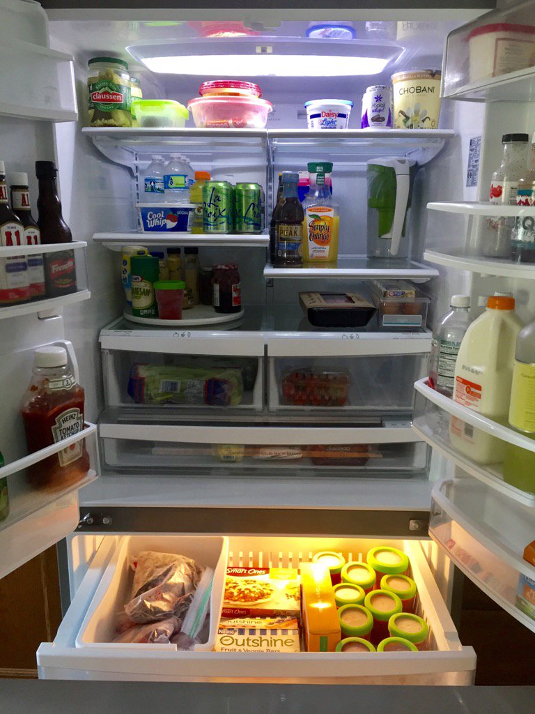 ValHoke30's tweet photo. Three days with no power = a clean fridge #thanksconsumerspowerco https://t.co/WsExI4FwXx