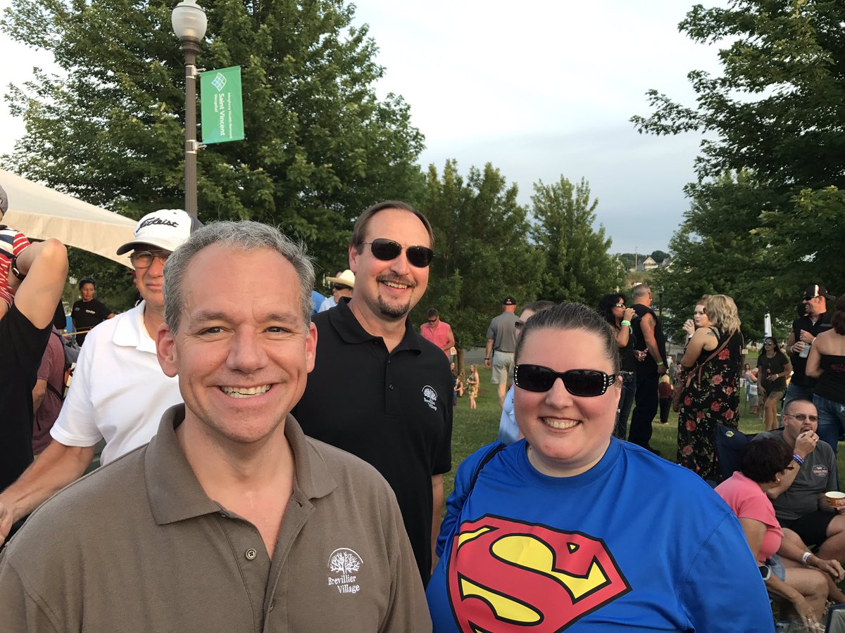 ScottinEriePa's tweet photo. @brevillier #greatNite and #SuperBV ! https://t.co/ZvhSKUTrjI