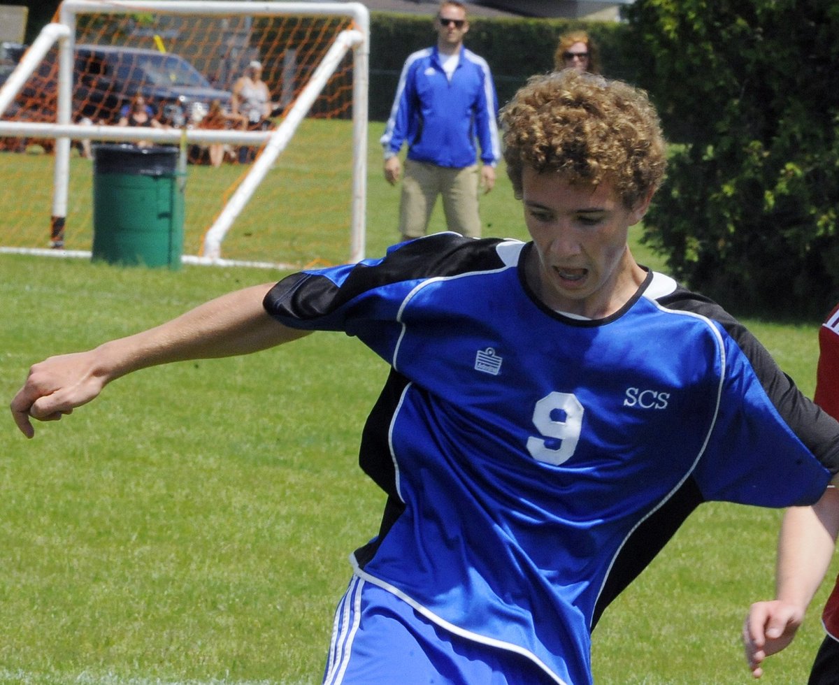 Friends, family and teammates mourn loss of young athlete killed in weekend crash bit.ly/2t1QdRi