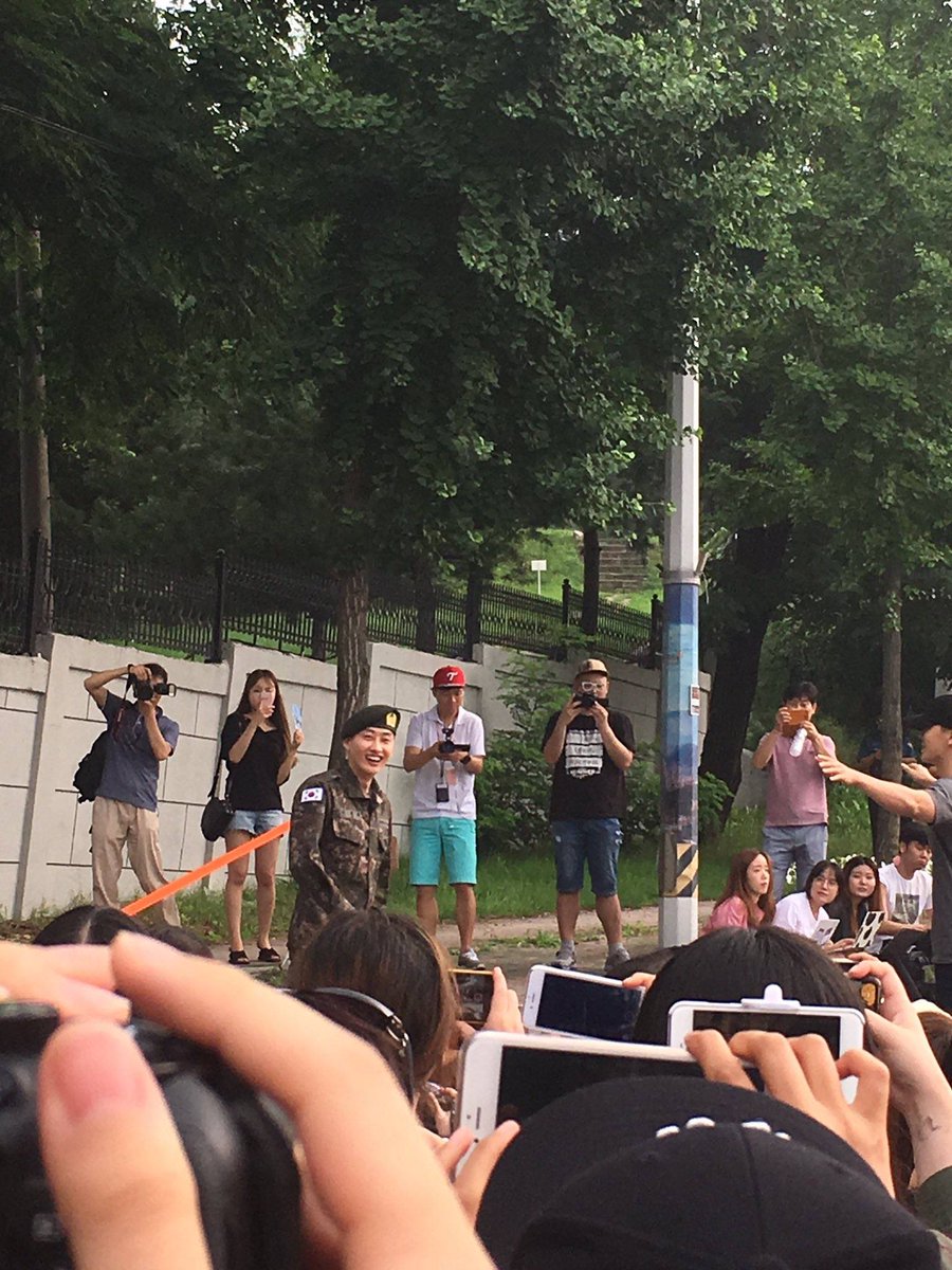 SUPERELFS06's tweet photo. #WelcomeBackEunhyuk 
 [lidonghais] https://t.co/ZUSd4wLei3