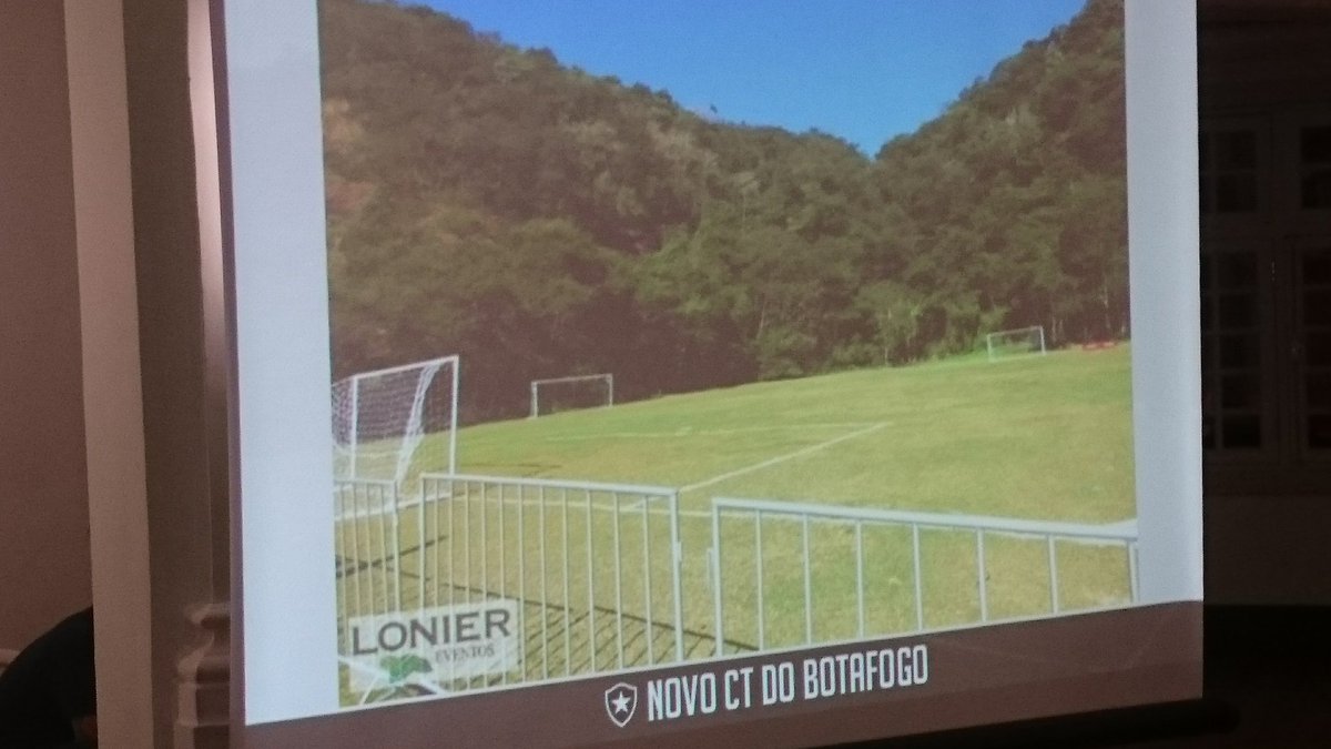 eduardopintobfr's tweet photo. Dois campos prontos para usar https://t.co/rmhZ6FWLWi