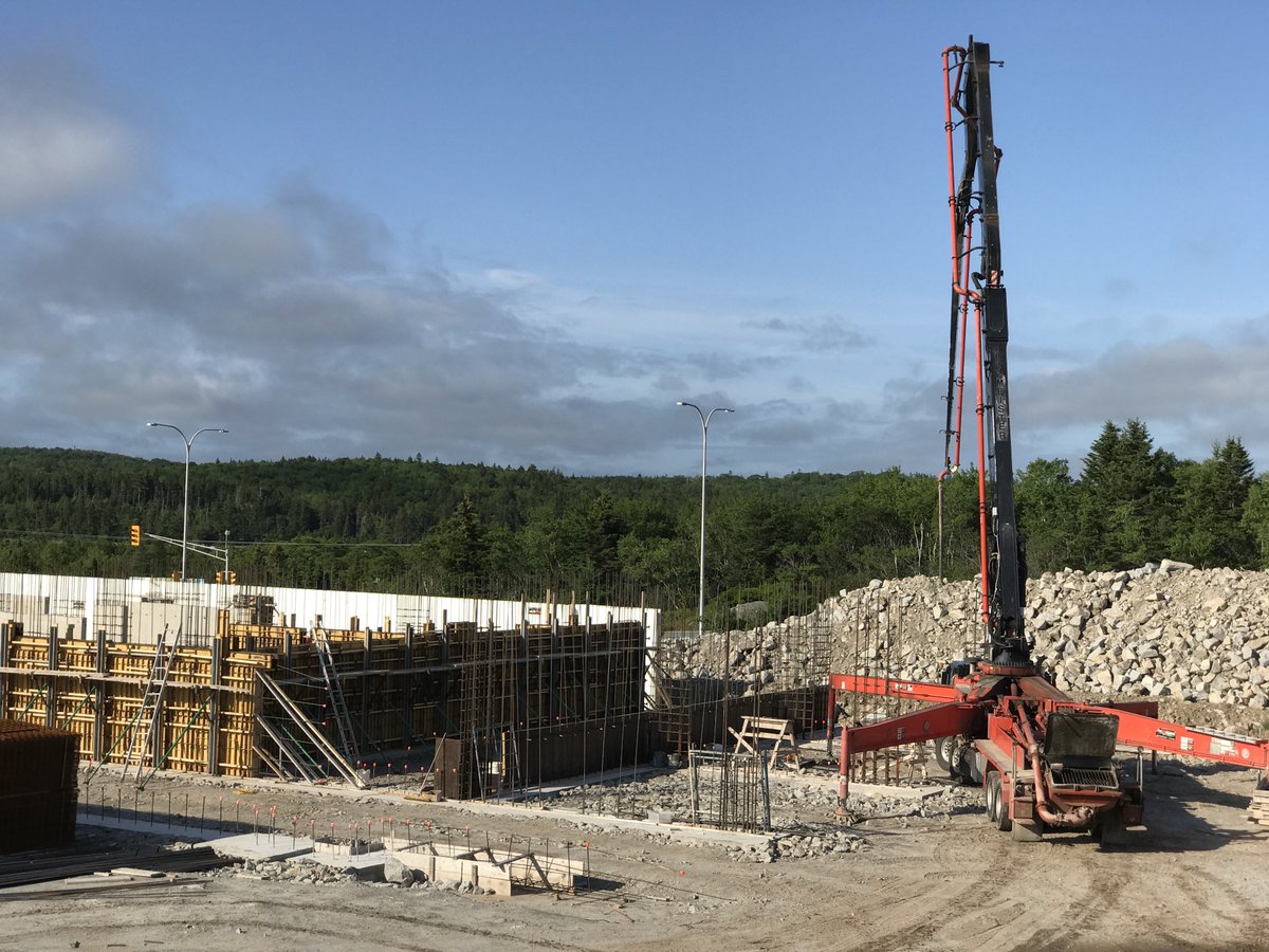 Spenceconsult's tweet image. #AriaHFX - wall proceeding #foxblock ICF exterior walls. #EFCO forms for interior structural walls.