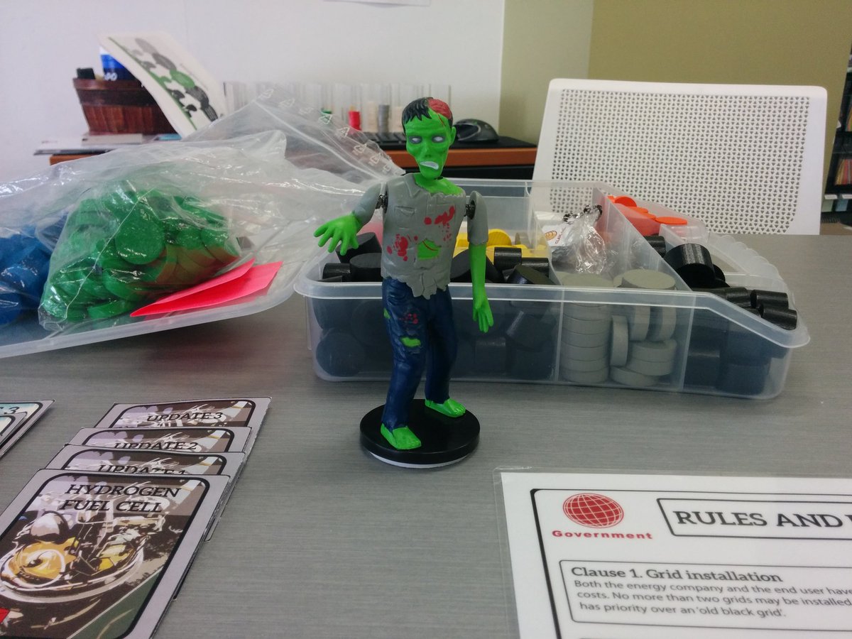 AlbertaCoLab's tweet image. In #CoLabAB today for the #NewtonianShift. Setting global energy prices makes me feel so...alive. Thanks @LabEnergy. #zombielife