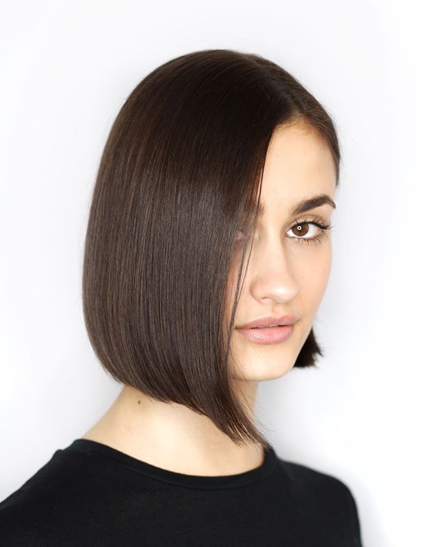 Love this sassy cut done by @maxfieldpalmer 💓 #brushsalonyvr #lorealpro #lorealcanada 📷: <a href="/brushsalonyvr/">BRUSH Salon</a>