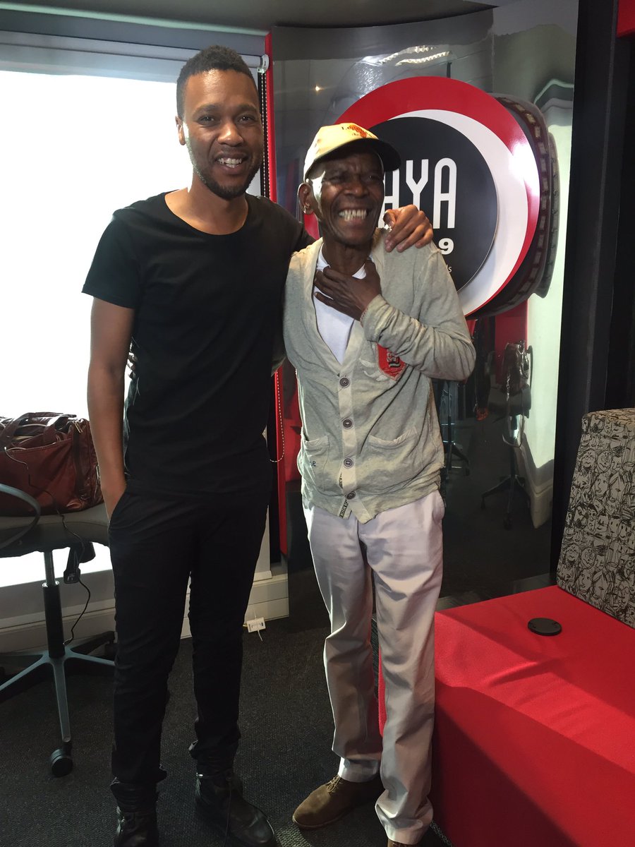 FangDarhythm's tweet photo. Uncle Ray Phiri 💔 thank you for the music and it was a pleasure meeting you #RIPRayPhiri https://t.co/hW8Ja87Gdl