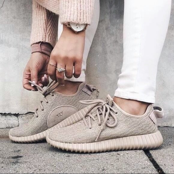 won94012988's tweet photo. Amazing  Deals!!!!!  Authentic   Yeezy  💯🔥 🔥   10%   OFF   With  Code: SKY  Get  More  On: https://t.co/JQVPuDtvYO … … https://t.co/gksAU5EDXf
