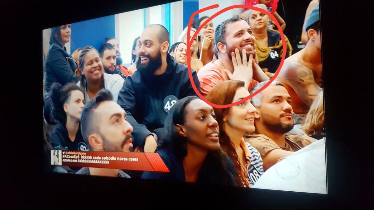 izaacky's tweet photo. Olha nosso amigo @PatrickSchroder  em destaque aí... Ajudando seus amigos da casa ;) https://t.co/Yb4ratdFVq