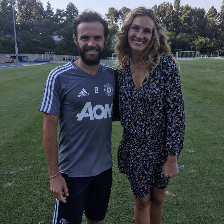 Things you get to do while on tour in LA 😎😬🎥🎬 #MUTOUR #JuliaRoberts