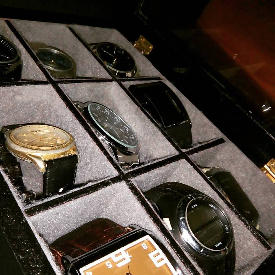 aletop31's tweet image. New watch organizer box !!! #BlackLine #CollectionBoxes #DecoandHome by #CreacionesMJAMundoDesign