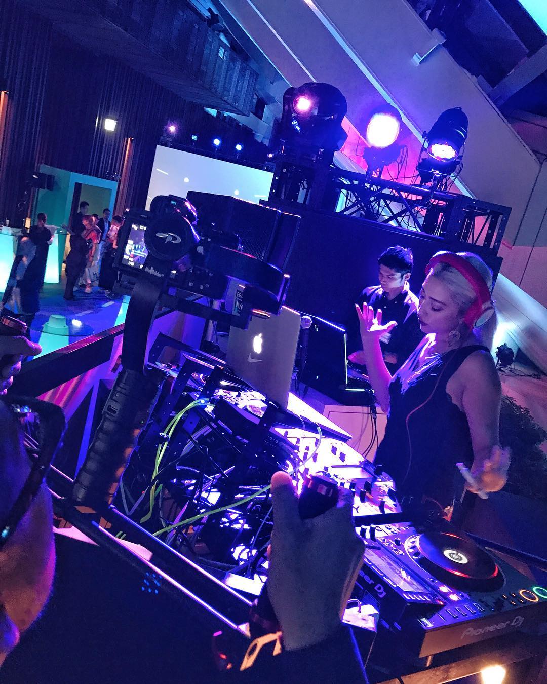 Beats by Dre Japan on Twitter "Fine tune your game. 周りのノイズをシャットアウトして